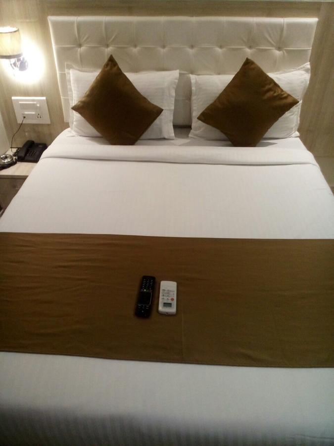 Hotel Grace Inn Mumbai Ruang foto