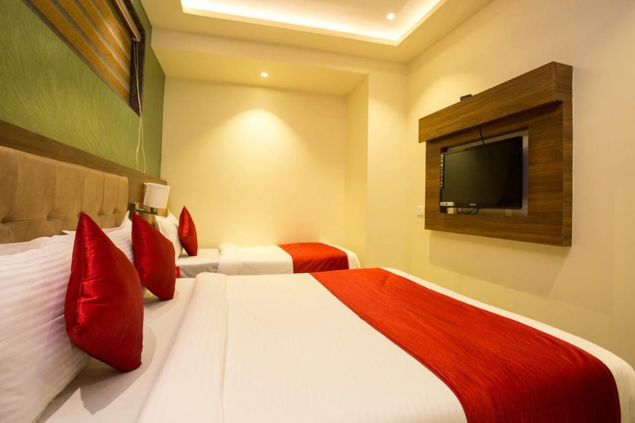 Hotel Grace Inn Mumbai Bagian luar foto