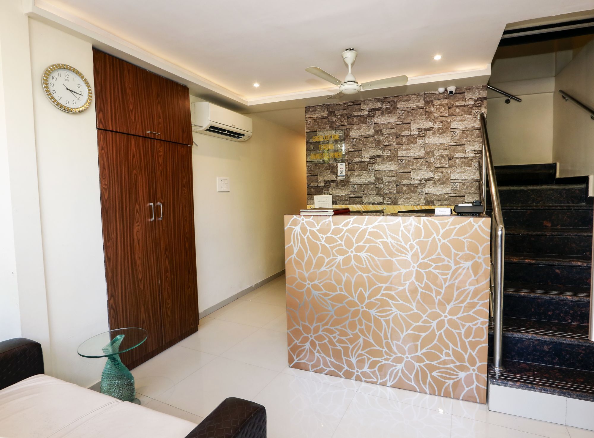 Hotel Grace Inn Mumbai Bagian luar foto