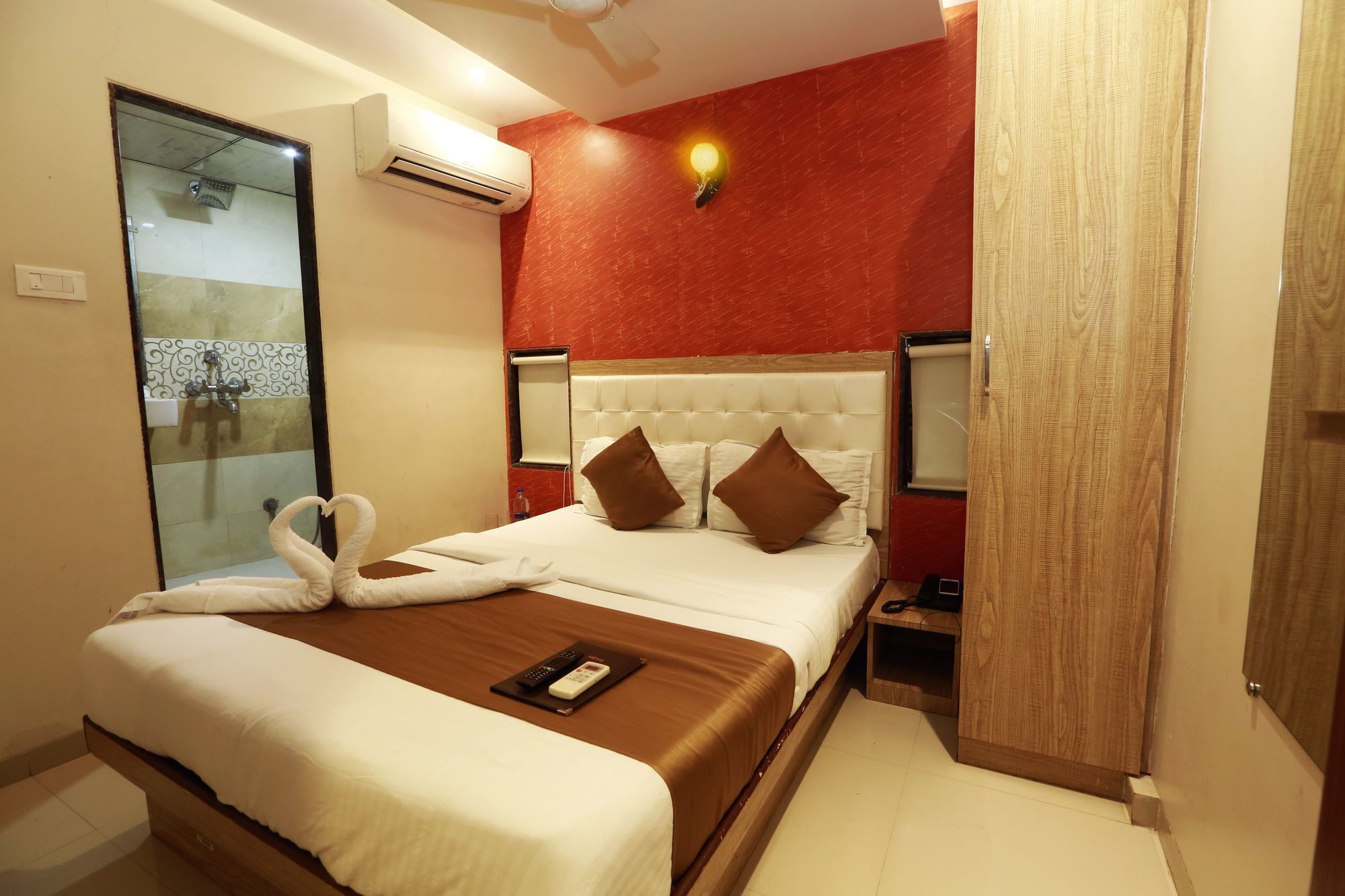 Hotel Grace Inn Mumbai Bagian luar foto